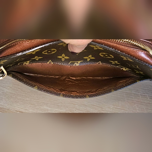 Authentic LOUIS VUITTON Monogram Orsay Clutch Crossbody Bag - Picture 9 of 15